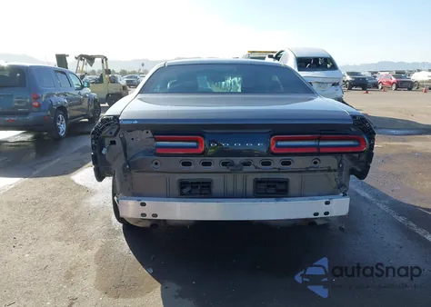 2016 Dodge Challenger Sxt из США, поврежденный, VIN 2C3CDZAG2GH193604